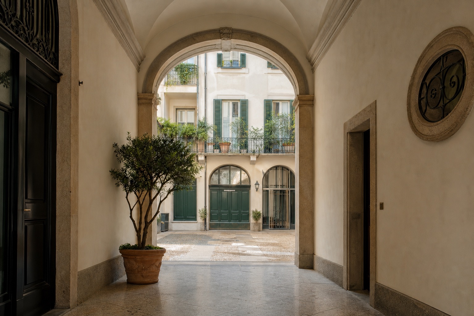 A quiet Milanese palazzo courtyard